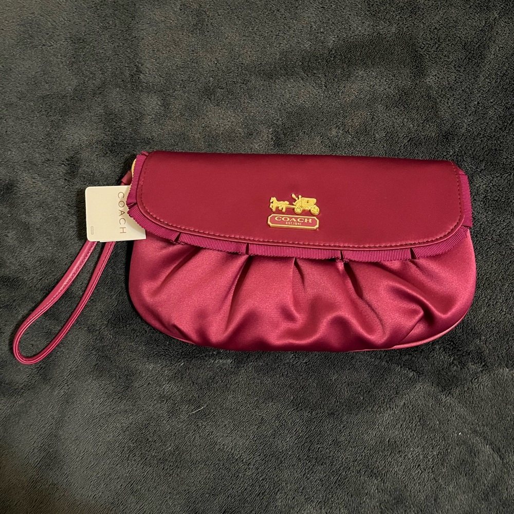 Coach Amanda Magenta Satin Wristlet Clutch NWT